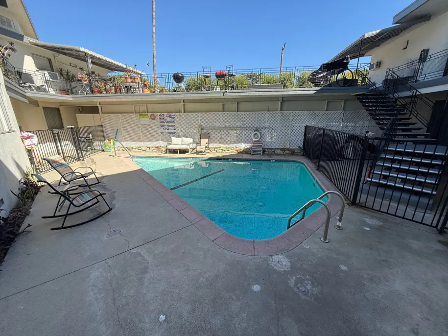 property for rent #1