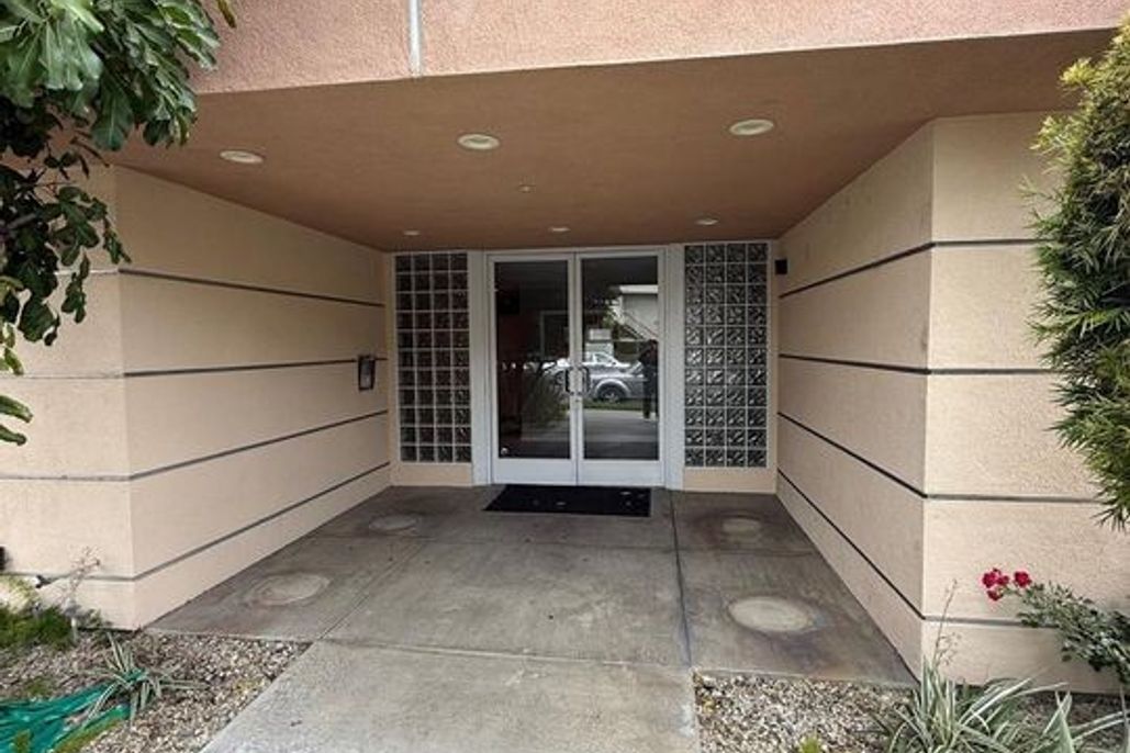property for rent #2