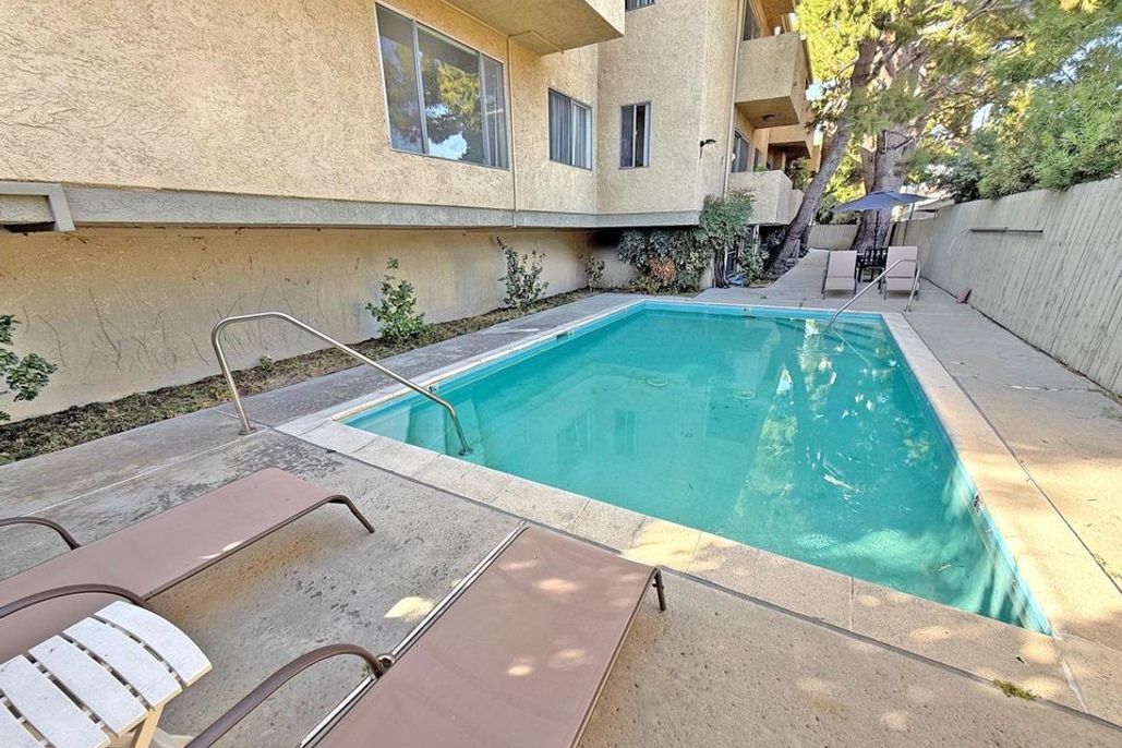 property for rent #3