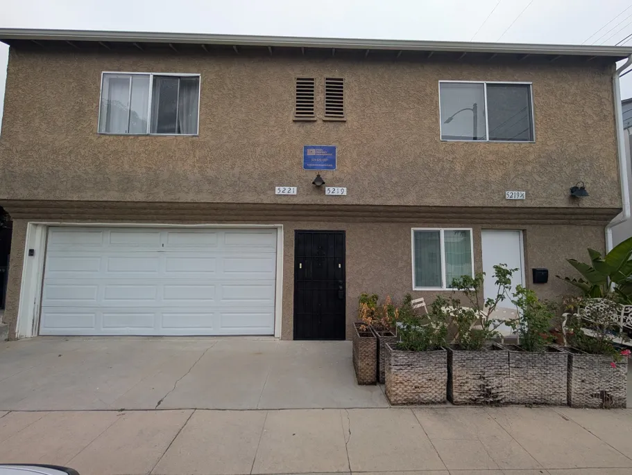 property for rent #1