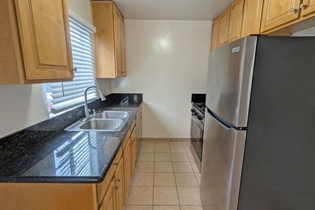property for rent #7