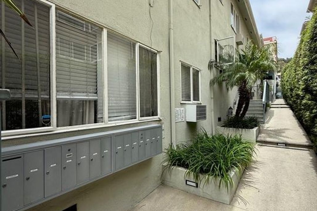 property for rent #3