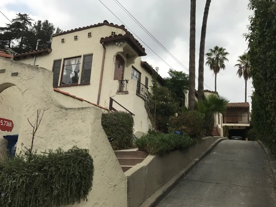 property for rent #1