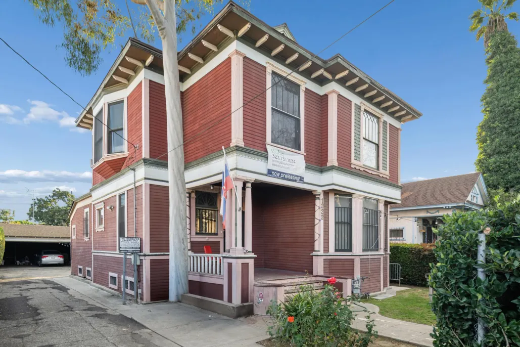 property for rent #1