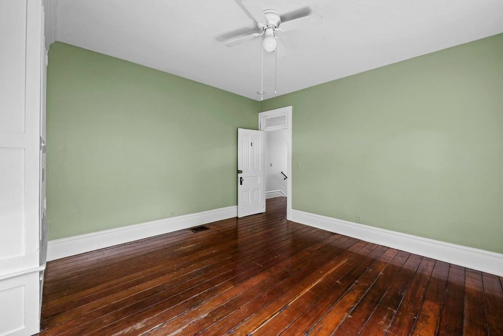 property for rent #25