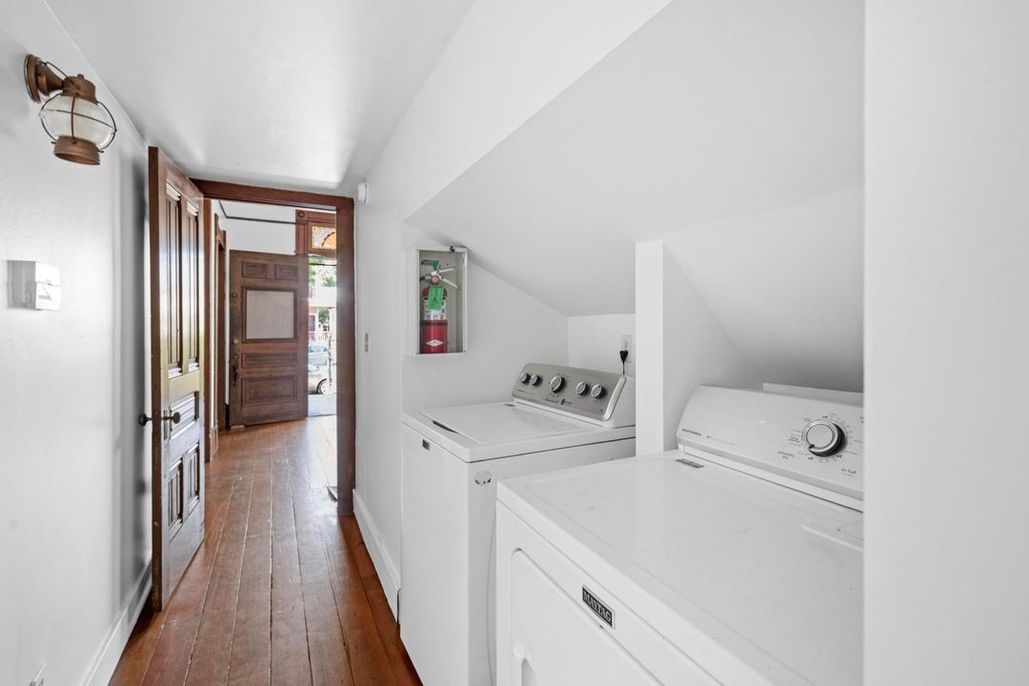 property for rent #9