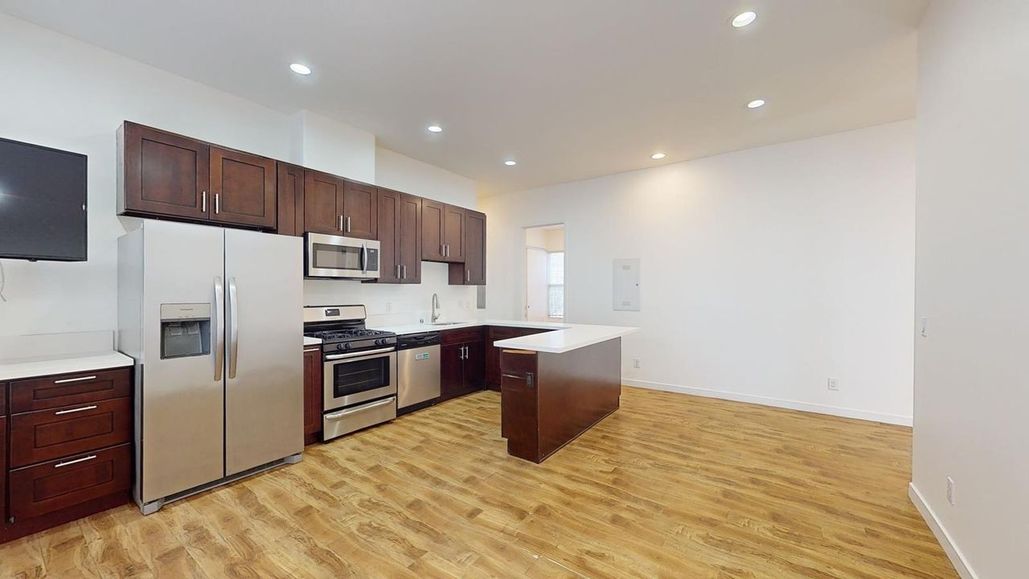 property for rent #5