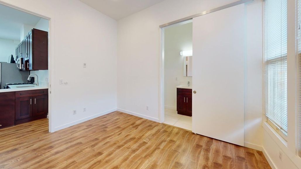 property for rent #7