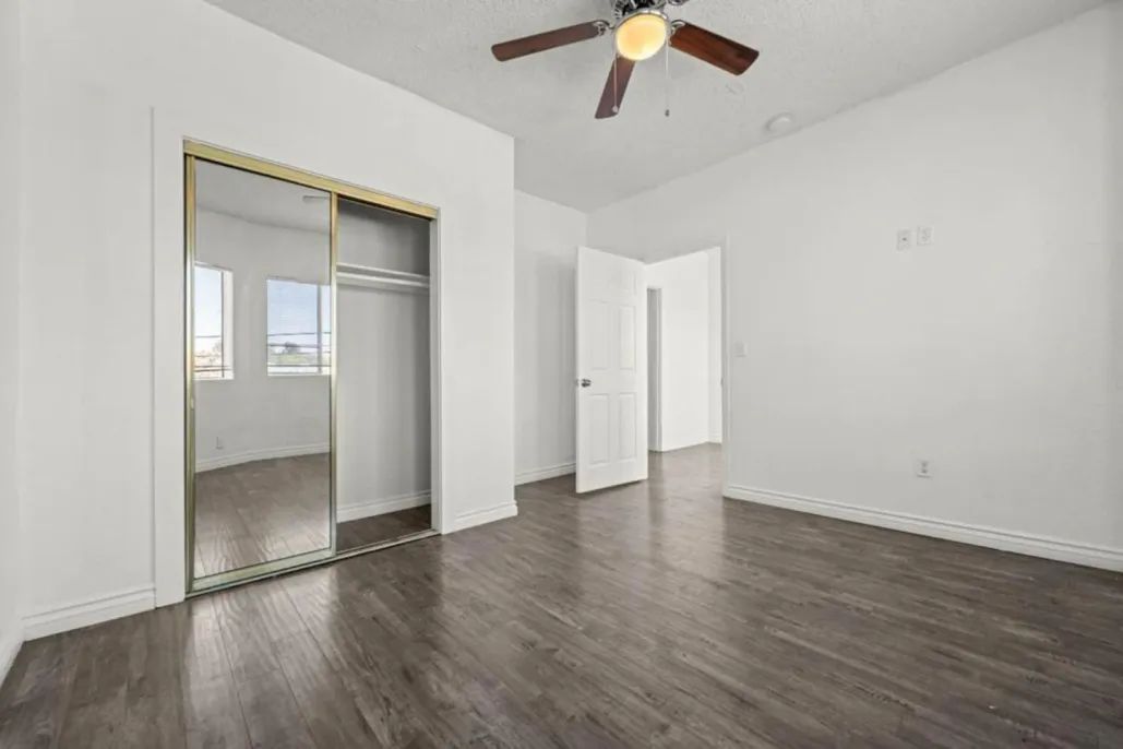 property for rent #15