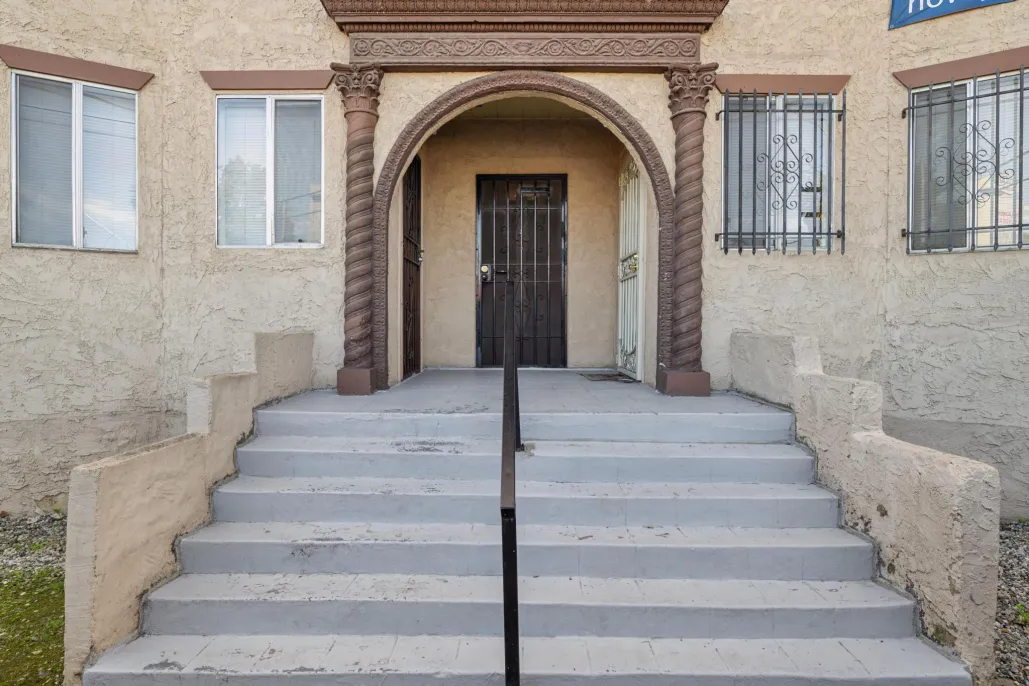 property for rent #3