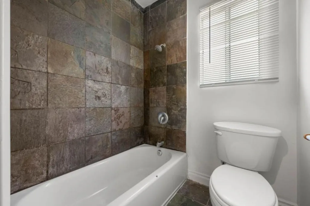 property for rent #11