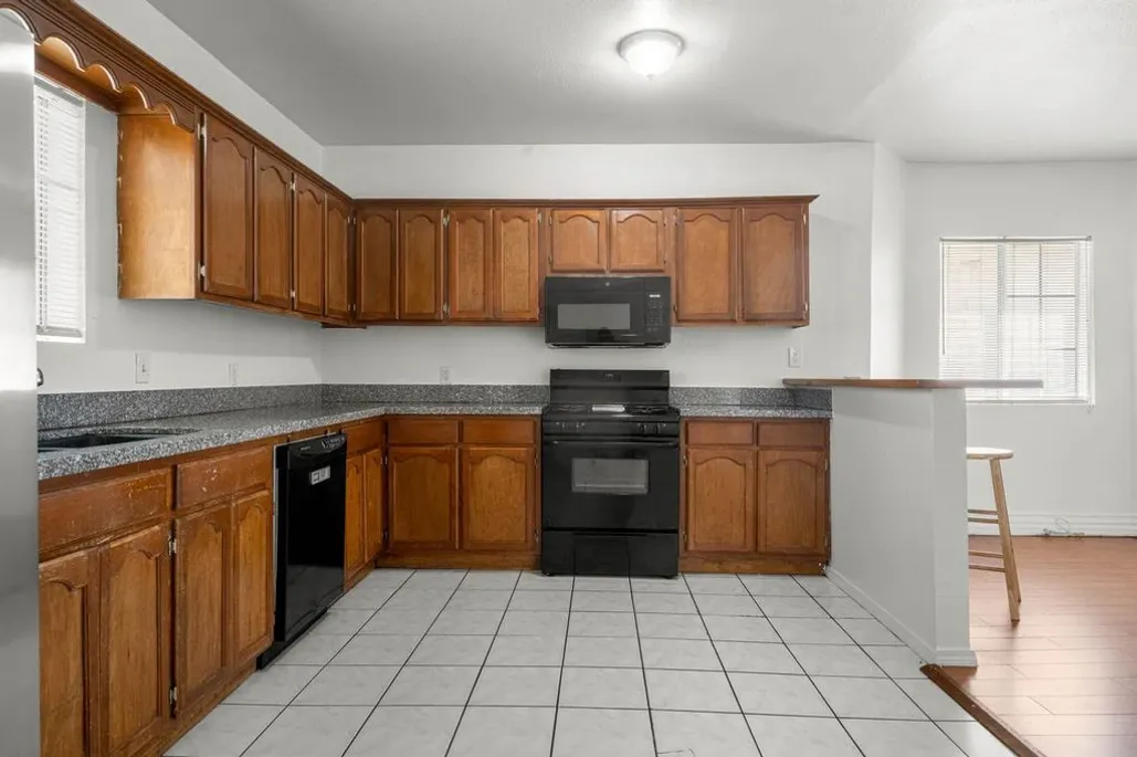 property for rent #6