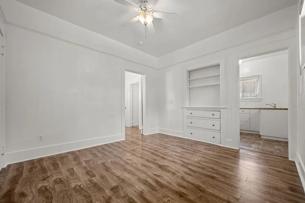 property for rent #10