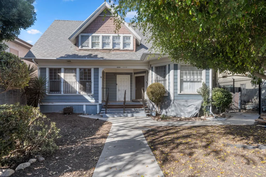 property for rent #1