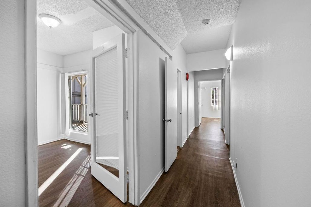 property for rent #16