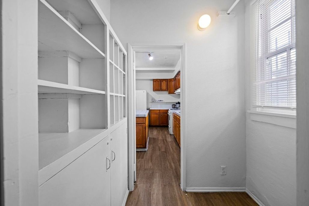 property for rent #12