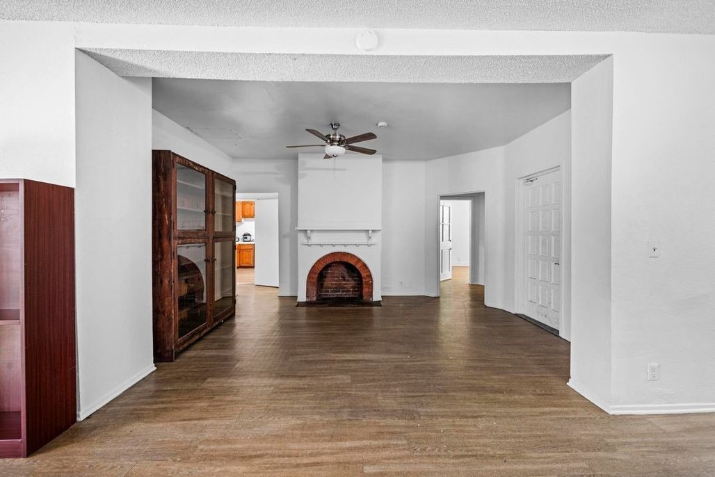 property for rent #7