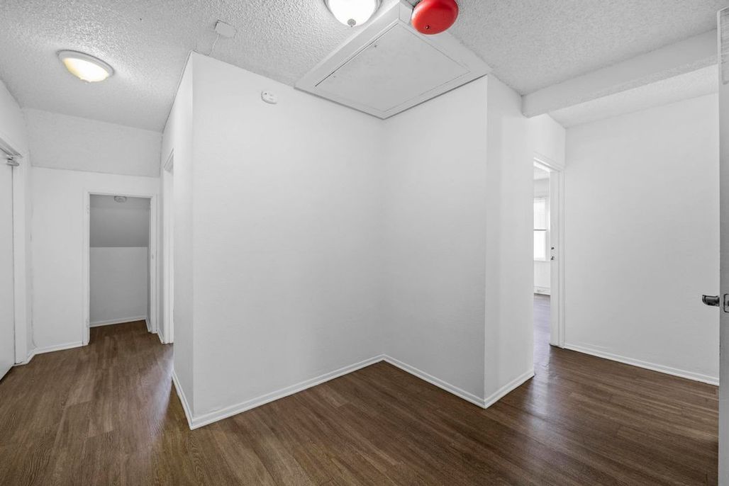 property for rent #30