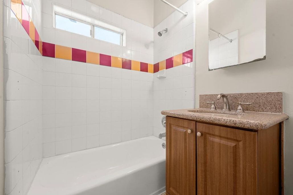 property for rent #12