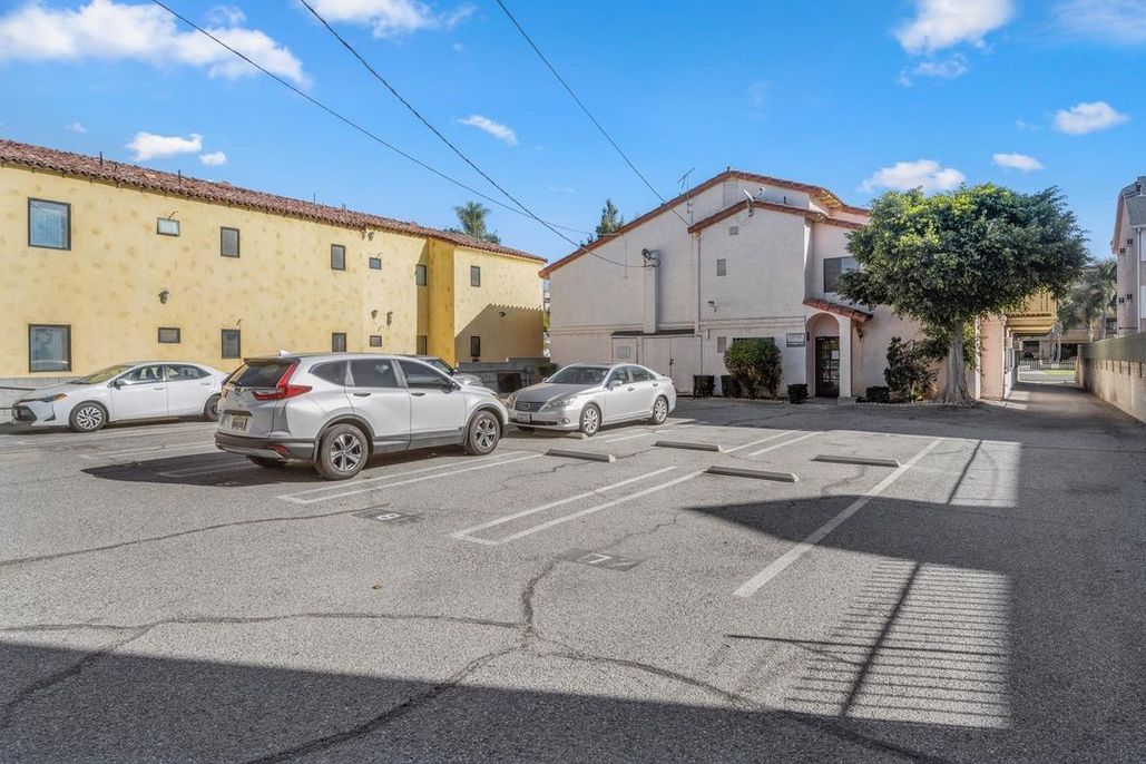 property for rent #3