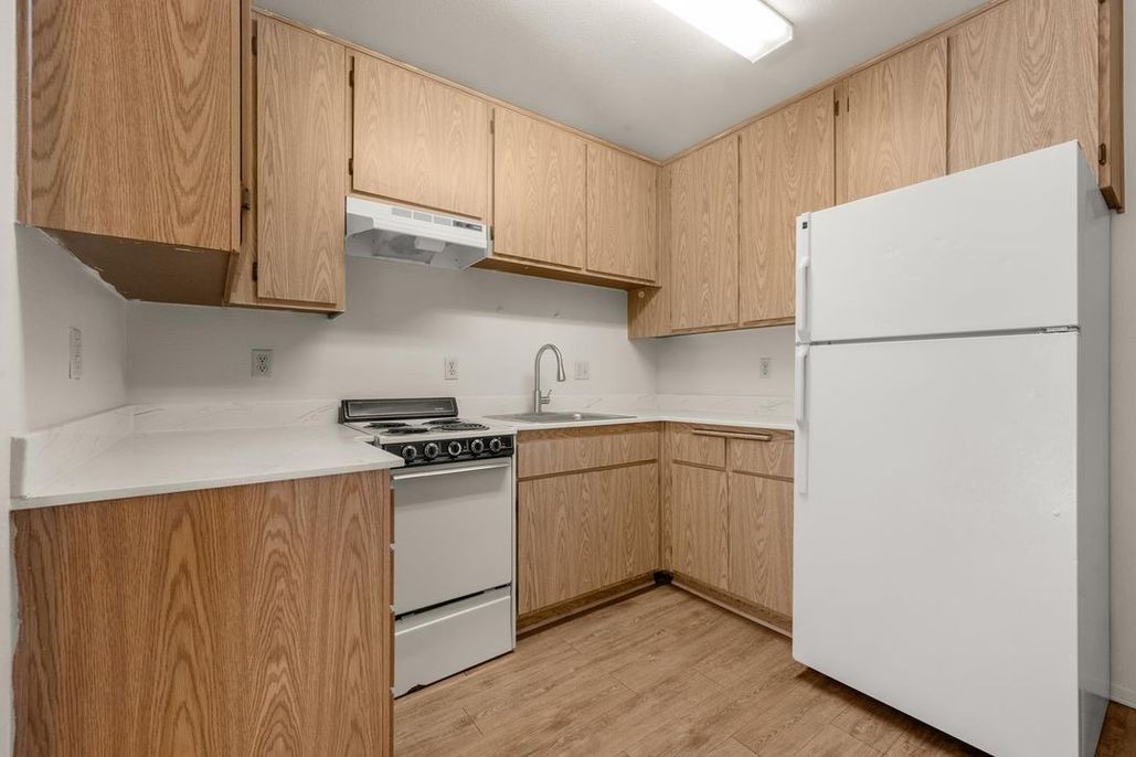 property for rent #4