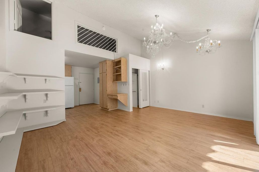 property for rent #9