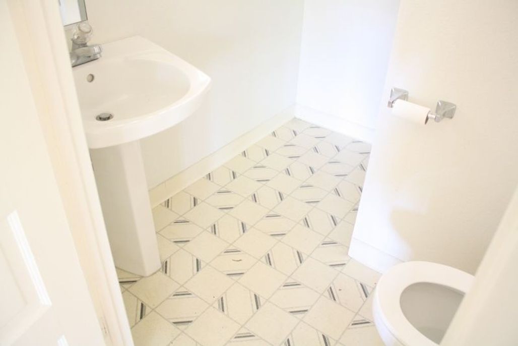 property for rent #19