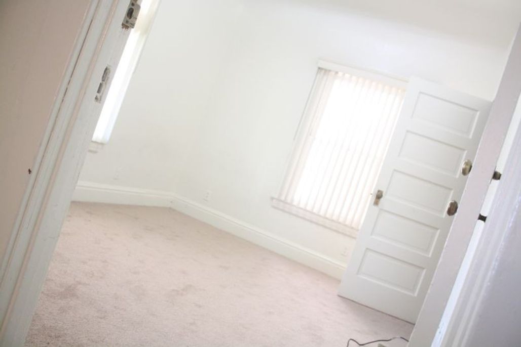 property for rent #12