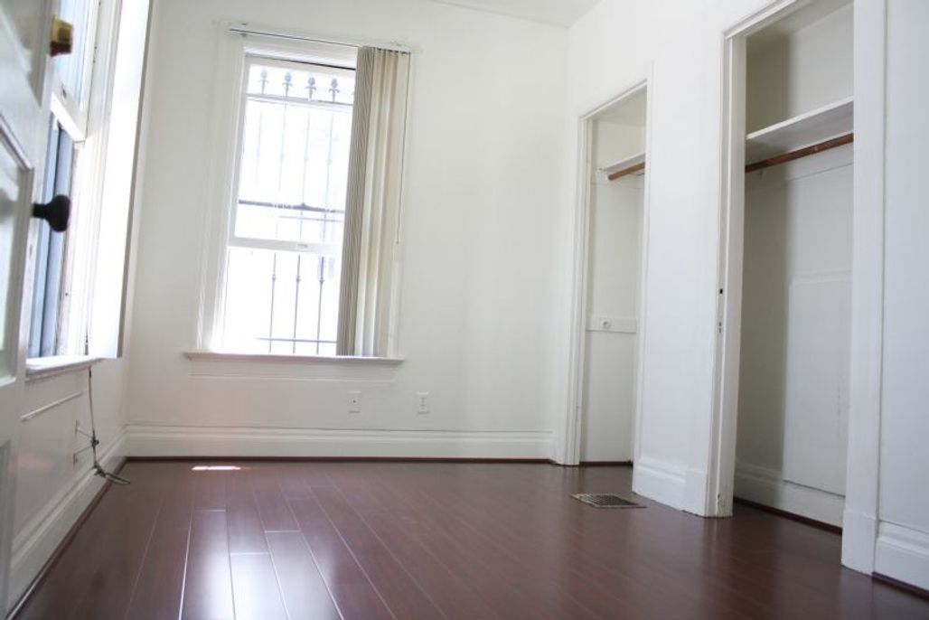 property for rent #11