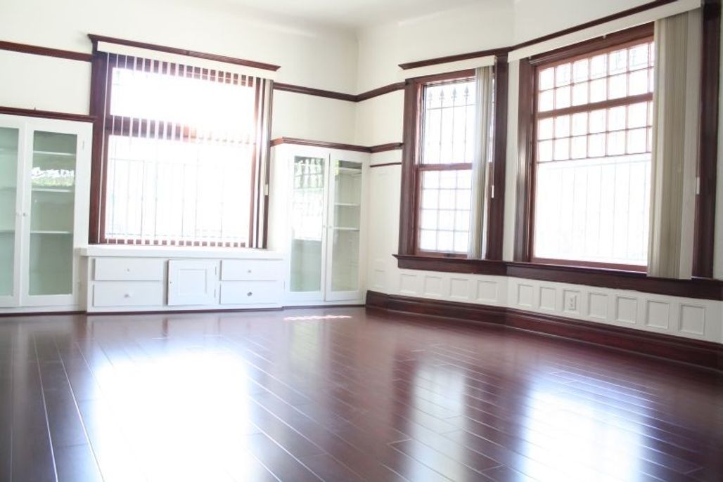 property for rent #5