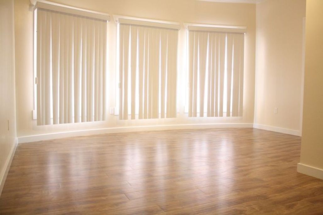 property for rent #11