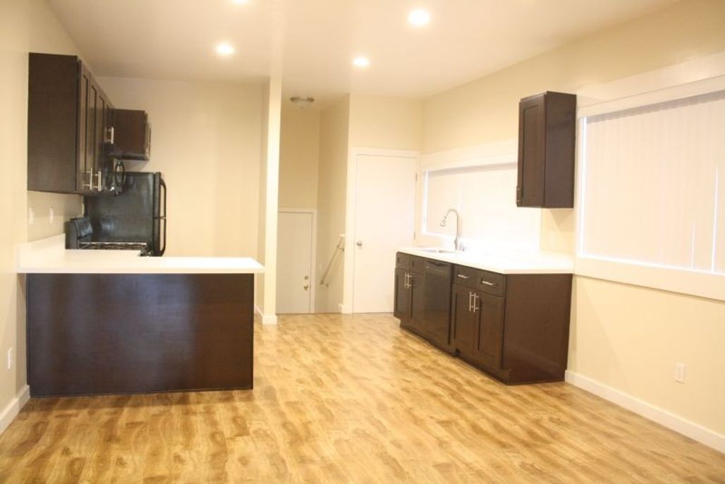 property for rent #14