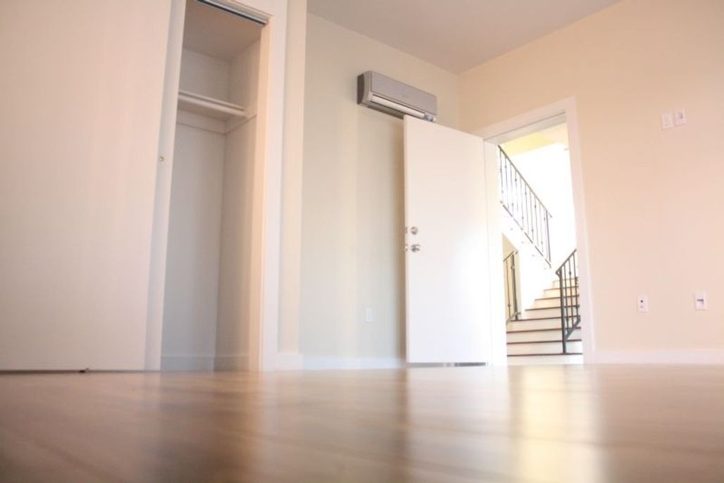 property for rent #4