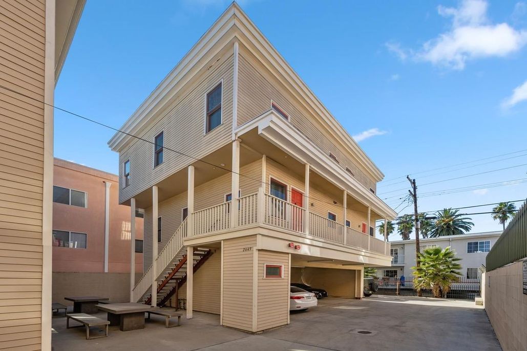 property for rent #4