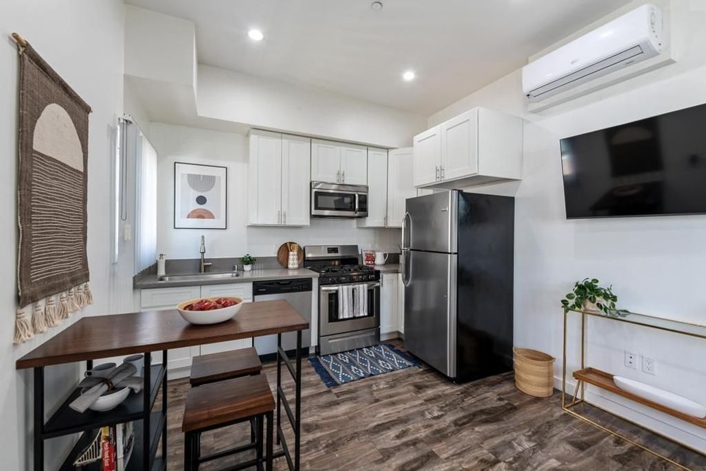 property for rent #6