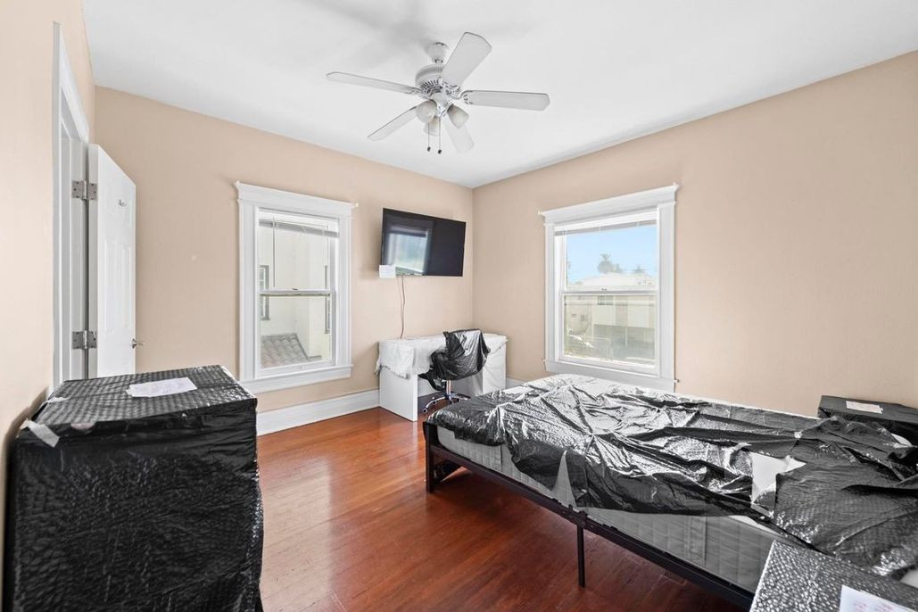 property for rent #16