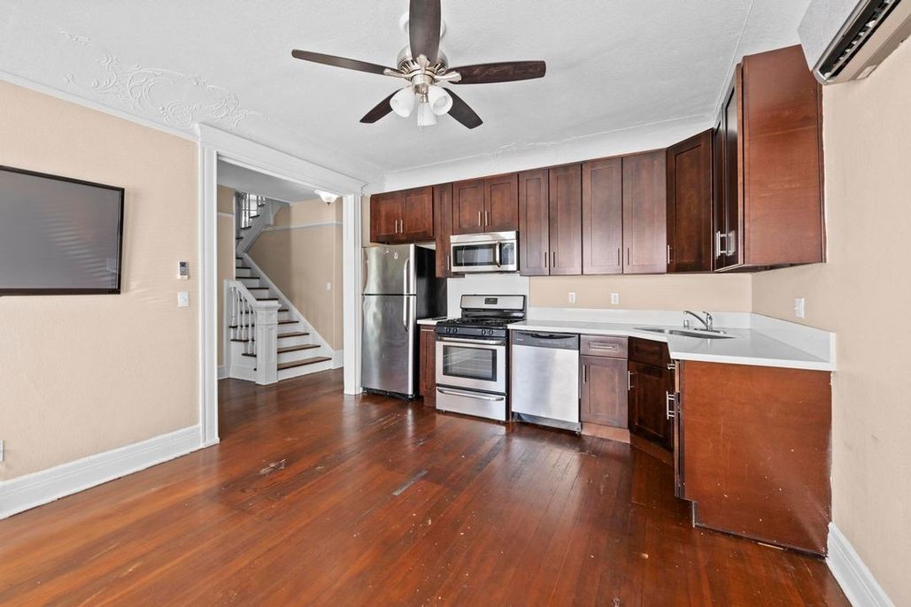 property for rent #7