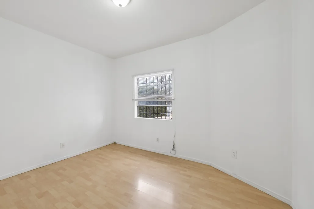 property for rent #11