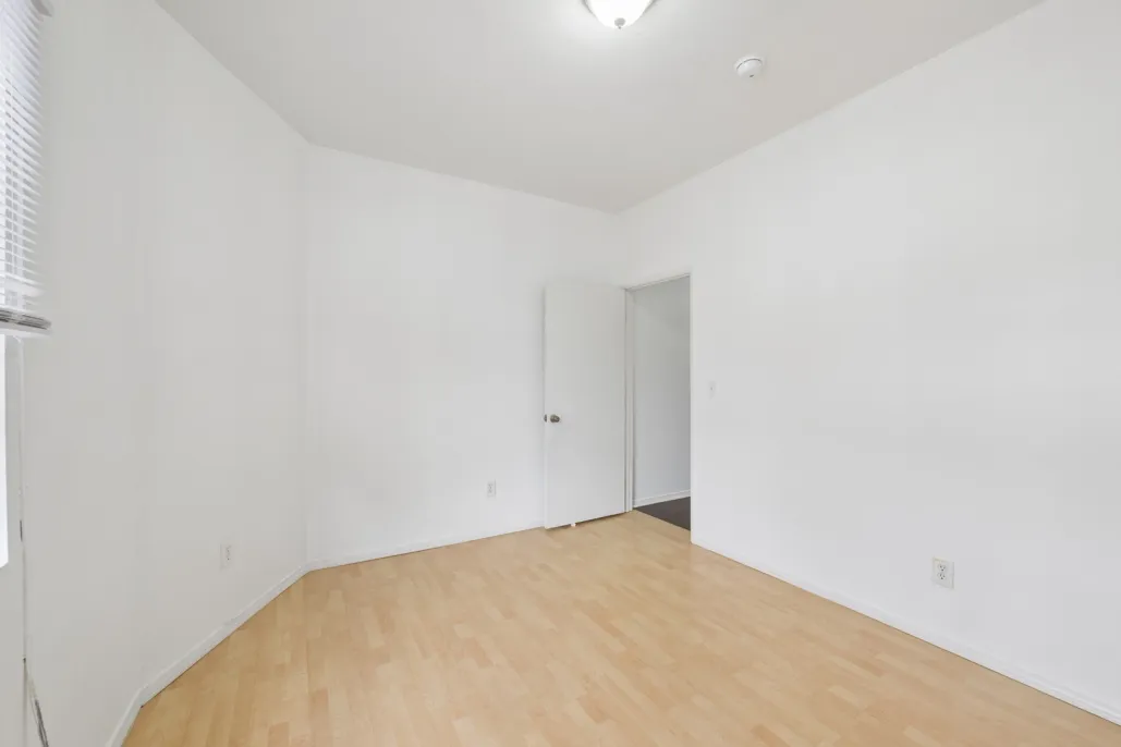 property for rent #10