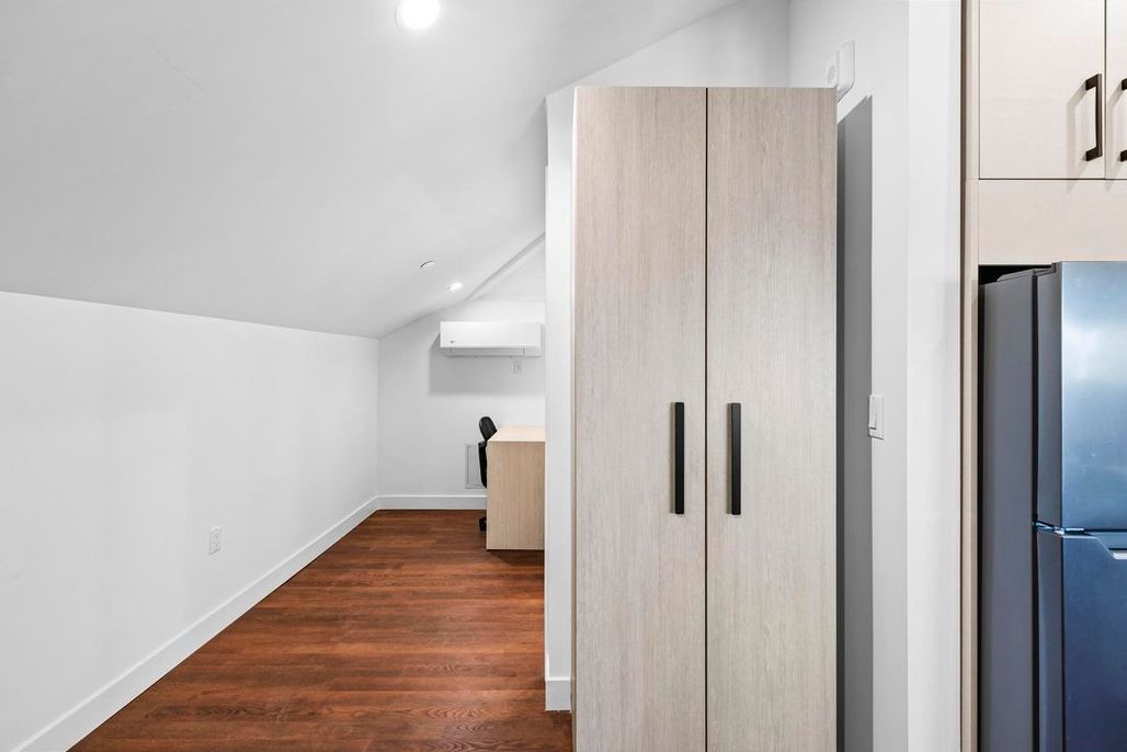 property for rent #64