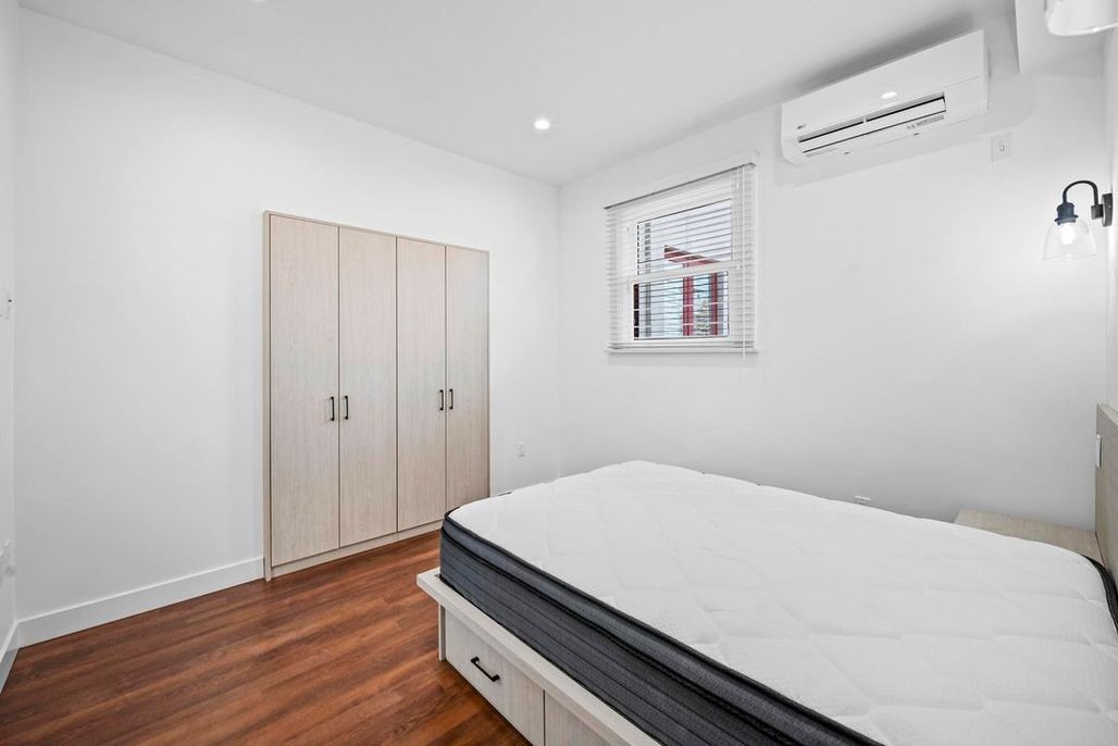 property for rent #8