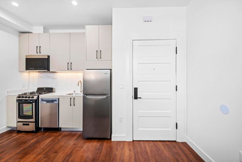 property for rent #5