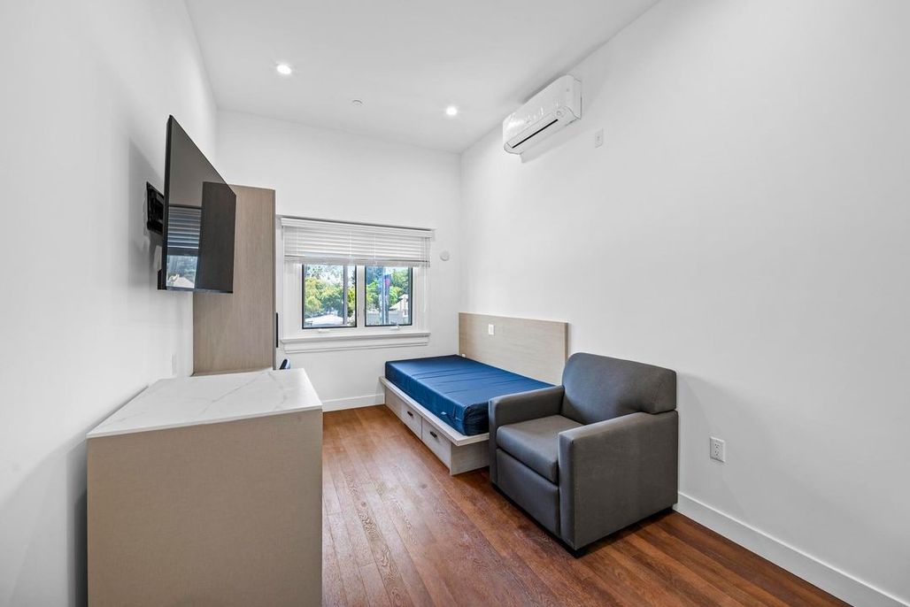 property for rent #16