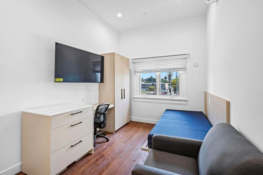 property for rent #17