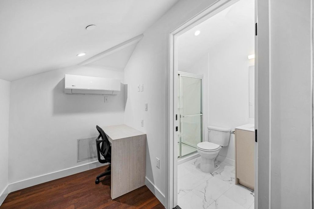 property for rent #75