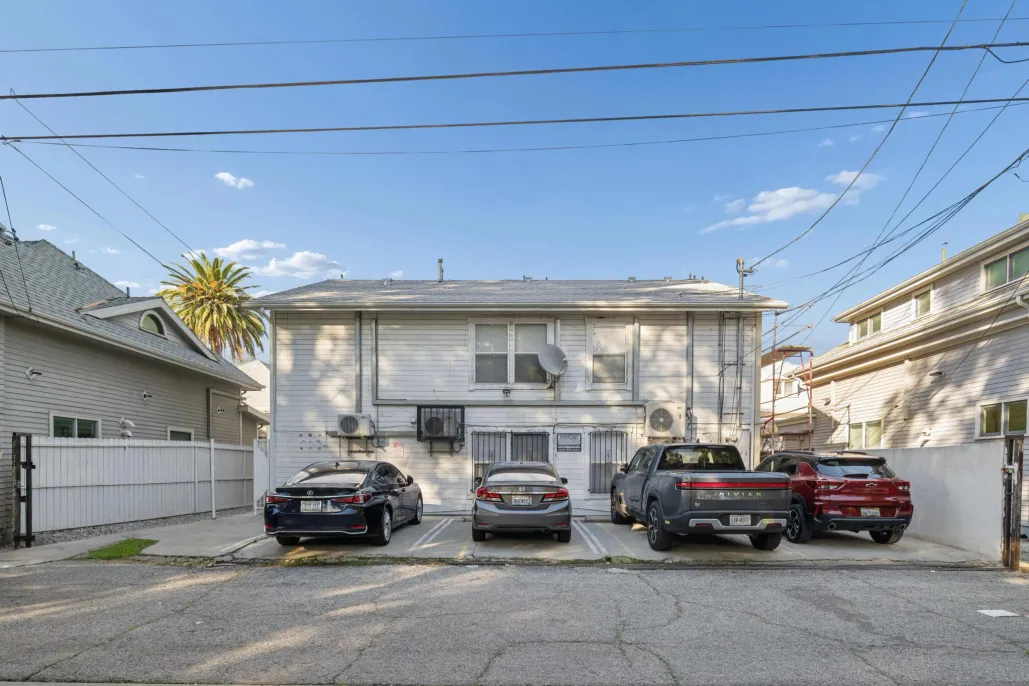 property for rent #4