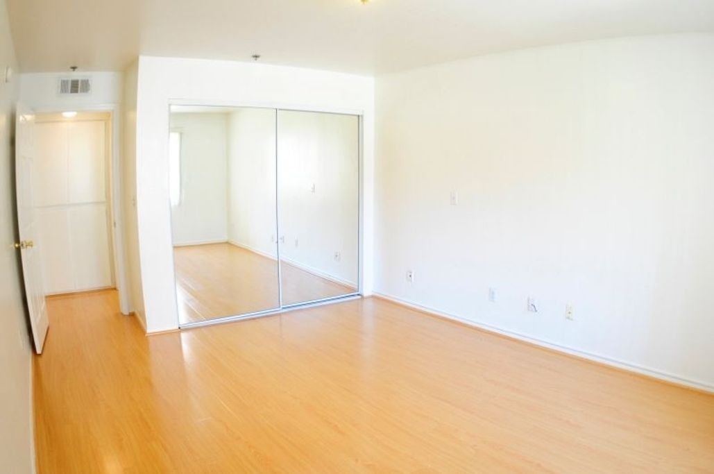 property for rent #15