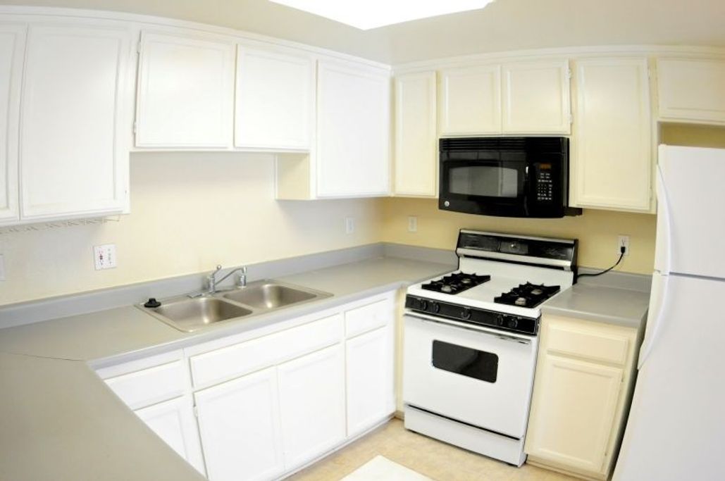 property for rent #13