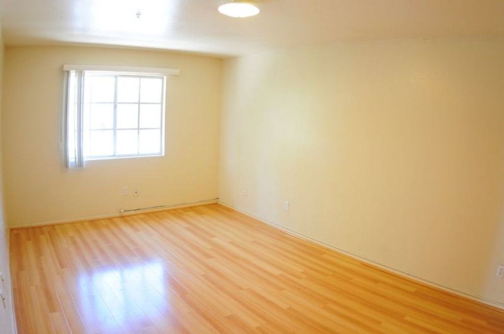 property for rent #7