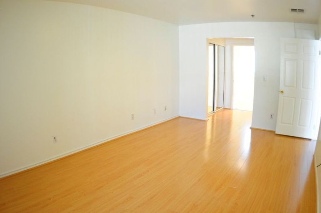 property for rent #11